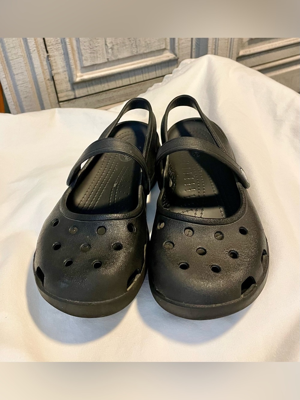 Crocs Shayna Mary Jane Slingback Flats - Black - Womens Size 7 - Shoes/Comfort